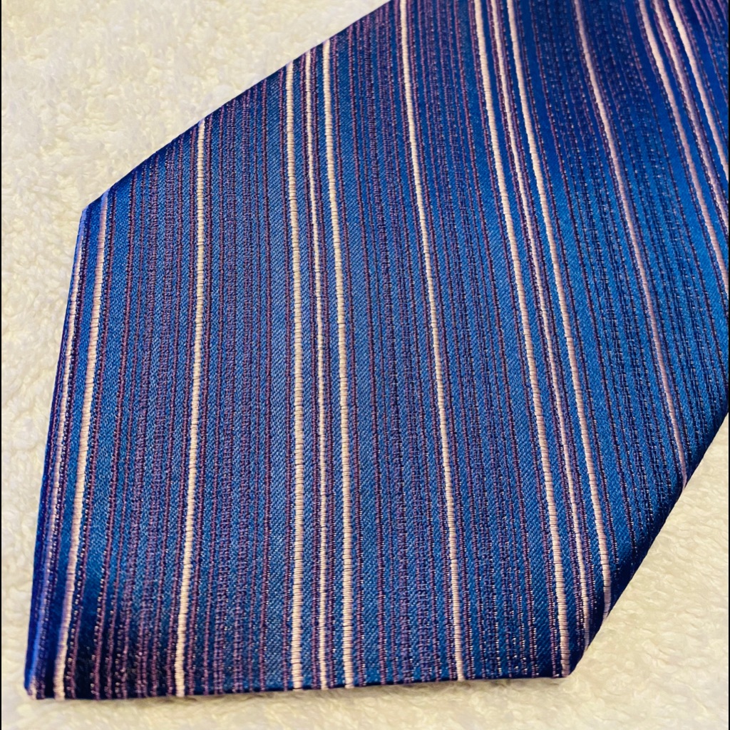 Brand New Stylish Tie By Perry Ellis Brand New Stylish Tie By Perry Ellis